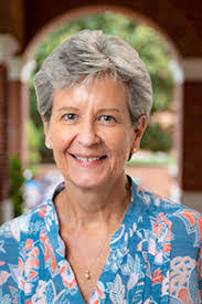 Kimberly Carson's Instagram, Twitter & Facebook