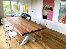 Esstisch Massivholztisch Aus Eichenholz Tischgestell In X Form Aus Beton Massivholztisch Esstisch Holz Esstisch