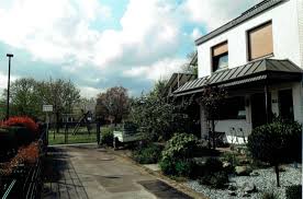 Viele gute gründe sprechen dafür, eine immobilie in langenfeld (rheinland) zu kaufen. Haus Zum Verkauf Ursulaweg 103 40764 Langenfeld Langenfeld Rheinland Mapio Net