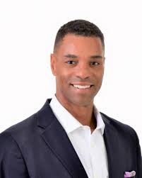 U.S. Bank Tower, 633 W 5th St