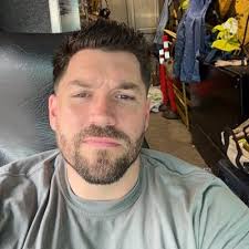 Marc Vecchio (@MarcKramerr)