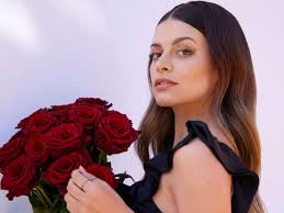 In der nacht der rosen muss sich gerda lewis immer von einigen kandidaten. Maxime Herbord Ist Die Bachelorette 2021 Rtl Woher Kennt Man Sie Promis