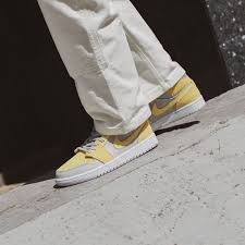 Insidesneakers Air Jordan 1 Mid Grey Fog Lemon Wash Da4666 001 In 2020 Nike Shoes Women Sneakers Fashion Sneakers Men Fashion