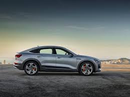 New Audi E Tron Sportback That S More Like It Carscoops Audi E Tron E Tron Tron