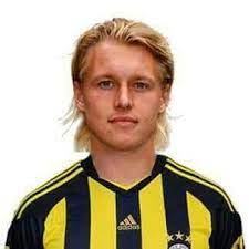 2015/2016 sezonunun başında lille'den 7,5 milyon euroluk bedelle fenerbahçe 'ye gelen ve gösterdiği performansla taraflı tarafsız herkesin beğenisini kazanan simon kjaer yeniden kadıköy yolunda. Simon Kjaer Fenerbahce Startseite Facebook
