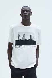 Aplikasi desain baju ini memiliki 30 desain baju yang keren dan kekinian. Printed Photograph T Shirt Zara United States Kaos Baju Kaos Desain Pakaian