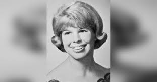 Jeanne Moreland's Instagram, Twitter & Facebook