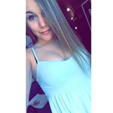 mackenzie burton (@mackbuurton)