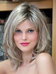 So, long or short, the style is going to look great on you. Layered Wavy Hairstyles For Oval Faces Long Medium Short Hair Cuts