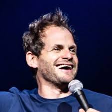 Alistair Davis (@aldavisza)