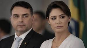 Racha na extrema direita leva Michelle Bolsonaro a se proteger da própria base