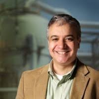 Miguel A. Fuentes A.