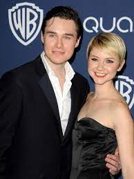 Pin By Lexie Center On Tv Shows Movies Celebrities Short Hair Styles Pixie Haircut