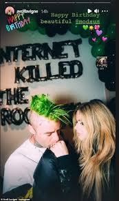 The singer and rapper, who first prompted dating rumors with a different date earlier this month, rocked casual. Avril Lavigne Shares Sweet Snap With Boyfriend Mod Sun As She Marks His 34th Birthday Duk News