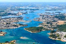 Dec 06, 2017 · organisme qui accompagne les entrepreneurs du commerce, de l'industrie et des services au quotidien. Vol Bapteme Helicoptere Bretagne Golfe Du Morbihan Vannes Des 149