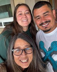 Family is everything! I can't even express how much I love the people in  these pictures! Big, big thank you to Anthony and @jaimienicole17 for  letting us disrupt their schedules and lives