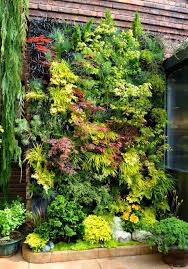 Backyards And Gardens Vertical Garden Diy Vertical Garden Design Vertical Garden