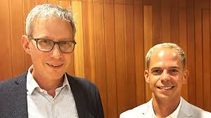 Gemeindepräsidium in Oberuzwil: Die beiden Kandidaten am Podium