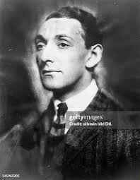 53 Paul Graetz Photos & High Res Pictures