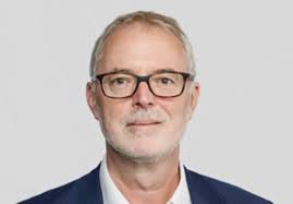 Michael Hill CEO dies after adverse reaction