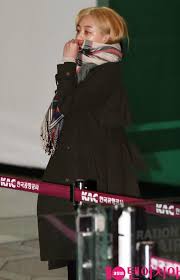 Park ji soo (박지수) but legalized her name to park ji hyo (박지효) nationality: Ten PhotoíŠ¸ì™€ì´ìŠ¤ ì§€íš¨ ëª©ë„ë¦¬ë¡œ ë¬´ìž¥í•˜ê³  ì¶œêµ­ í•œê²½ë‹·ì»´