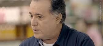 Ao som de sucessos do cantor, ramos irá gravar cenas do cotidiano dos consumidores com o novo bordão. Tony Ramos Fala Sobre O Escandalo Da Friboi E Diz Que Talvez Nao Fara Mais Os Comerciais Da Marca