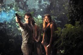 Set in 2019, astronaut captain leo davidson is on a routine expedition on a small spaceship. Planet Of The Apes 2001 Photo Gallery Imdb