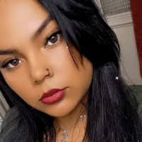 Kim Arias's Instagram, Twitter & Facebook