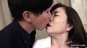 Sultry MILF addicted to business trip thrills