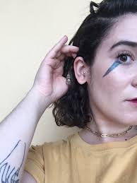 Piercings that appear anywhere other than the ears are assumed to be reserved for rock and roll fans. Tragus Piercing Your Guide To The Pain Healing Time And Cost Allure