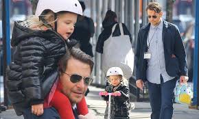 Bradley charles cooper popularly known as bradley cooper is an american actor born in the year keep reading to find out bradley cooper net worth 2020, early life, awards, family and lots more. Bradley Cooper Carries 2 Year Daughter Lea On His Shoulders After Spending Morning With Mom In Nyc Daily Mail Online
