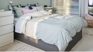 Las últimas tendencias en decoración de dormitorios ☆ conoce las 9 tendencias en dormitorios que triunfarán en 2021 ☆ ¡déjate inspirar! Catalogo Dormitorios Ikea Primavera Verano 2021 Espaciohogar Com