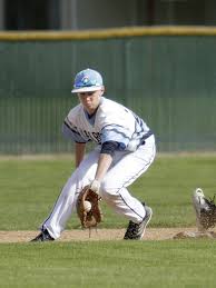 Crater adds to Marist's woes with doubleheader sweep