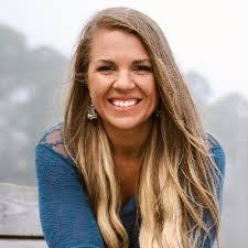 Vanessa Pinkston's Instagram, Twitter & Facebook