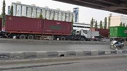 Untuk masuk ke dalam goa sobat bisa menyewa senter den. Komponen Biaya Penumpukan Storage Di Pelabuhan Fcl 1x20ft 1x40ft 1x45ft Indonesia Undername Import Export Blog