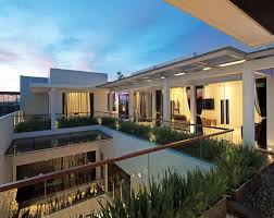 Desain kolam renang keren untuk rumah mewah anda. 12 Desain Balkon Keren Untuk Rumah Mewah Anda Arsitag