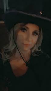 Lora Hill (@lorahill98) • Instagram photos and videos