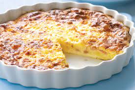 A Beautiful Golden Brown Ham And Cheese Quiche That Will Delight The Whole Fami Bisquick Impossible Quiche Recipe Quiche Lorraine Recipe Bisquick Quiche Recipe