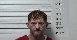 Report: Morphine, meth and fentanyl found at traffic stop