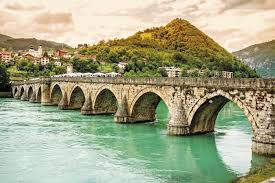 Mzv se připojuje ke vzpomínkovým akcím u příležitosti dne památky obětí holocaustu. Na Ceste Po Balkanu Srbsko Srbsko 12 09 20 Polopenze Via Travel