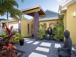 16 Best Garden Ideas For Inspiration Realestate Com Au Front Yard Garden Design Front Yard Landscaping Design Tropical Garden Design