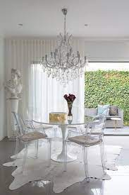 I've always said that they don't make furniture like they used to, however this dining room set. 23 Beautiful White Acrylic Dining Chairs Decorazione Di Appartamenti Idee Arredamento Soggiorno Arredamento Sala Da Pranzo
