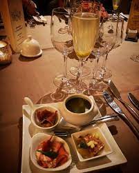 Een reservatie is vereist min. Instagram Palakpakhan Picture Of La Table D Hotes Zepperen Tripadvisor