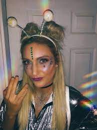 20 diy halloween costume ideas 09.25.2015 this post may contain affiliate links, which means if you click and/or make a purchase, i may make a small commission at no cost to you. Alienmakeup Alien Halloween Makeup Diy Alien Costume Glitter Halloween Makeup