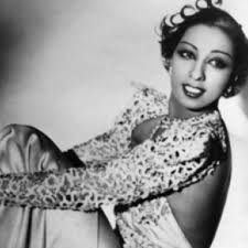 Famous Black Actresses In Their 20s Josephine Baker Was One Of The Most Inspirational Black Women In History Because Despite Being Born Into Poverty In Missouri Josephine Baker Women Female Stars