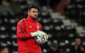 Solskjaer tipped to pick de Gea over Romero to face Chelsea