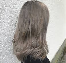 Contemplating Going Ash Blonde From Light Ice Blondes To Dark Ashy Tones These Must See 2019 Ash In 2021 Ash Hair Color Ash Blonde Hair Colour Light Ash Blonde Hair