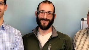 Who is Alex Pretti? What we know about Minneapolis shooting