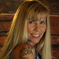 Hi folks, my 17 year old son from Holland is now in Göteborg, and looking  for an Irish session. He plays fiddle, but didn't bring one with him🫤 Does  anyone has a