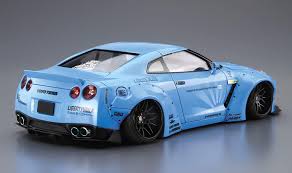 Features include working lights, opening hood, trunk and doors and many more. Nissan Gt R R35 Lb Works Toyo Tires 1 24 Model Kit Bausatz Aoshima 054024 Amazon De Spielzeug